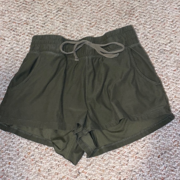 Super cute and comfy shorts - Picture 1 of 1